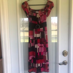 Colorful geometric pattern with cap sleeves